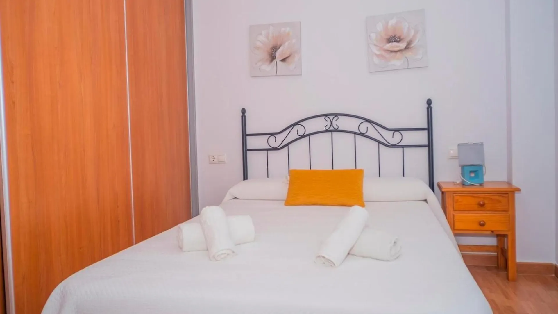 Apartamentos Relajantes En Conil Con Parking Disponible Conil De La Frontera Spain